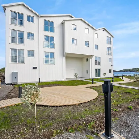 New Top-Floor Apartment In Henningsvaer Henningsvær